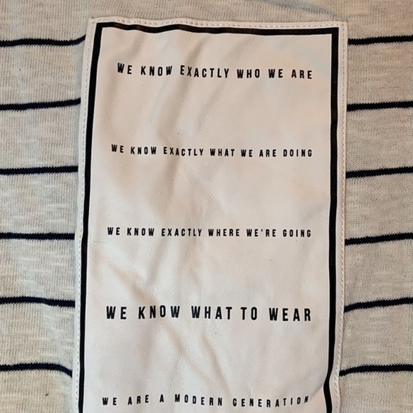 Zara Trafaluc "We Know What to Wear" Stripe Tee – NWT Size Small - Picture 3 of 9